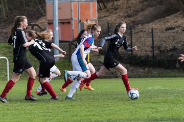 Bild 251 - wBJ SV Henstedt Ulzburg - TSV Sch�nberg : Ergebnis: 5:2